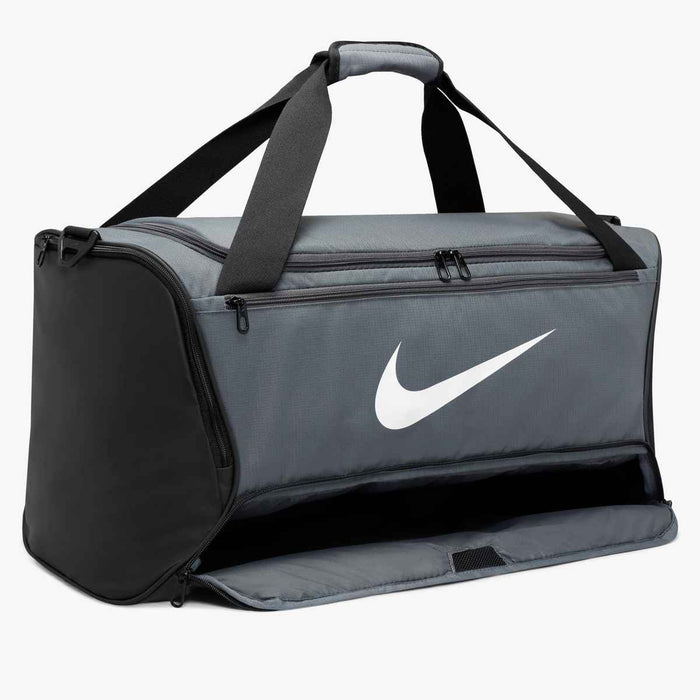 Nike Brasilia 9.5 Medium Duffel